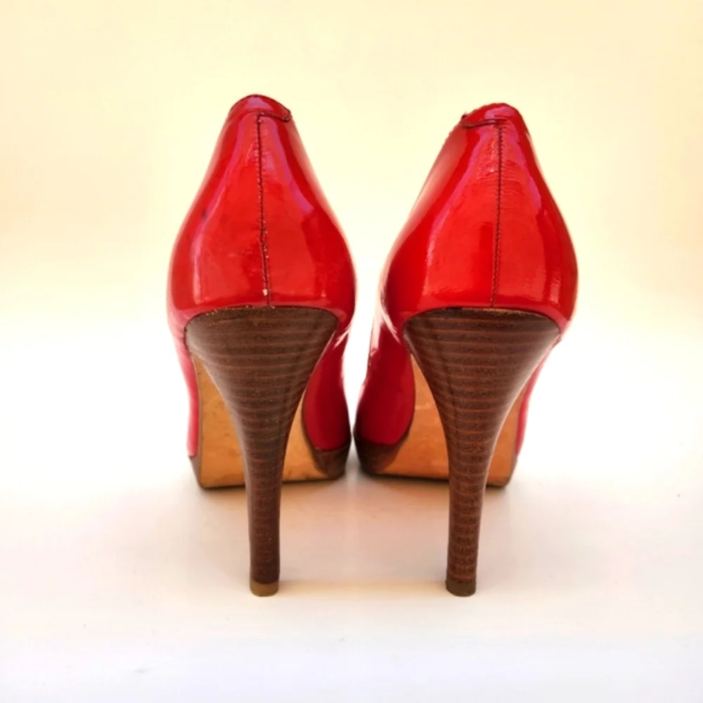 Steven by Steve Madden Vintage Mid-00s Lalo Red Patent Peeptoe Pumps - Picture 4 of 7